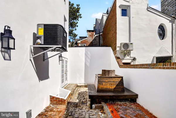$1,450,000 | 303 South American Street, Philadelphia, PA 19106