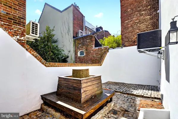 $1,450,000 | 303 South American Street, Philadelphia, PA 19106
