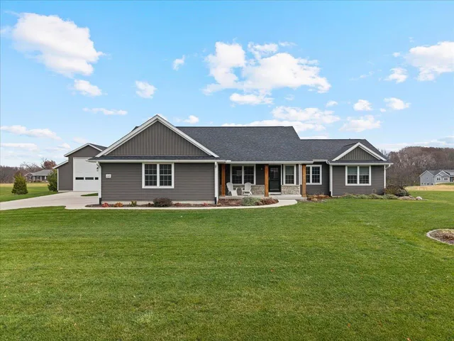 $535,000 | 11320 31st St Drive West, Milan, IL 61264