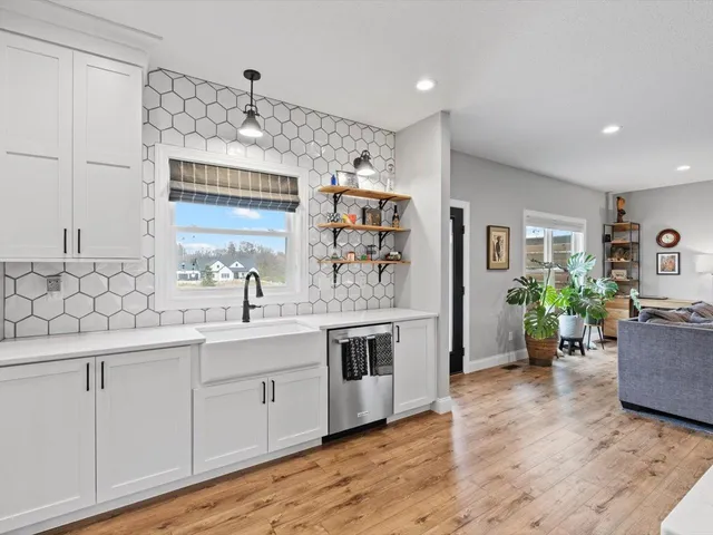 $535,000 | 11320 31st St Drive West, Milan, IL 61264