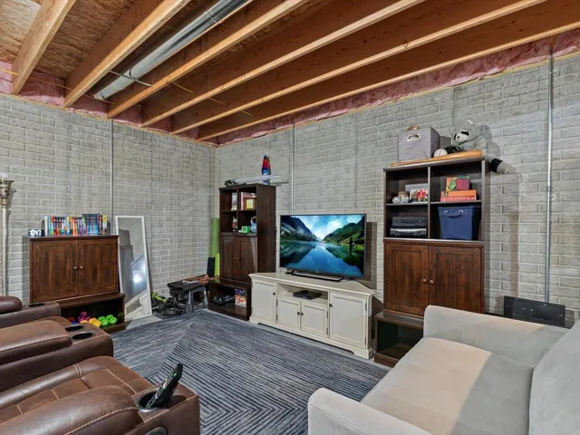 $535,000 | 11320 31st St Drive West, Milan, IL 61264