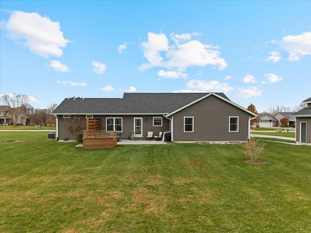 $535,000 | 11320 31st St Drive West, Milan, IL 61264