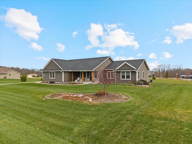 $535,000 | 11320 31st St Drive West, Milan, IL 61264