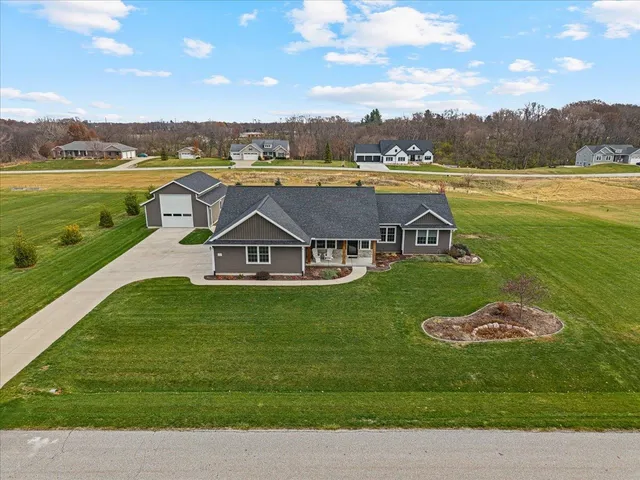 $535,000 | 11320 31st St Drive West, Milan, IL 61264