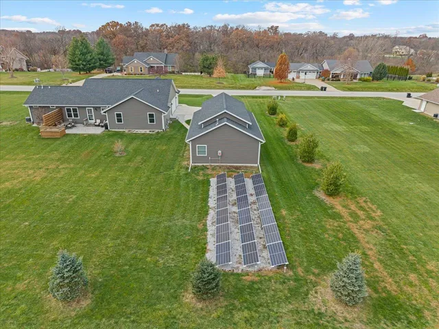 $535,000 | 11320 31st St Drive West, Milan, IL 61264