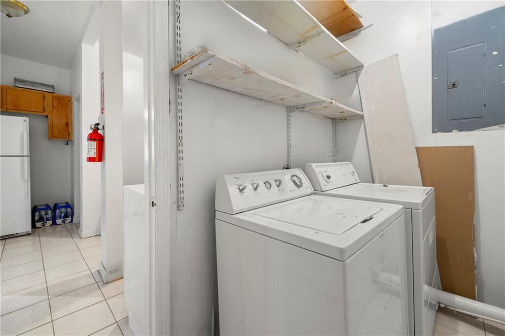 1181 Lee Street Southwest Atlanta, GA 30310 - Photo 28 of 44