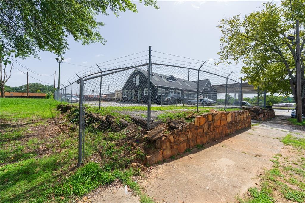 1181 Lee Street Southwest Atlanta, GA 30310 - Photo 40 of 44