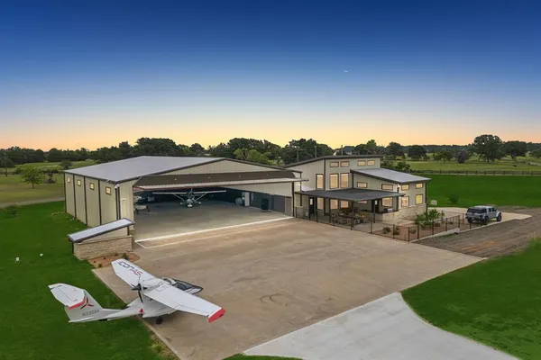$1,899,000 | 836 Vz County Road, Van, TX 75790