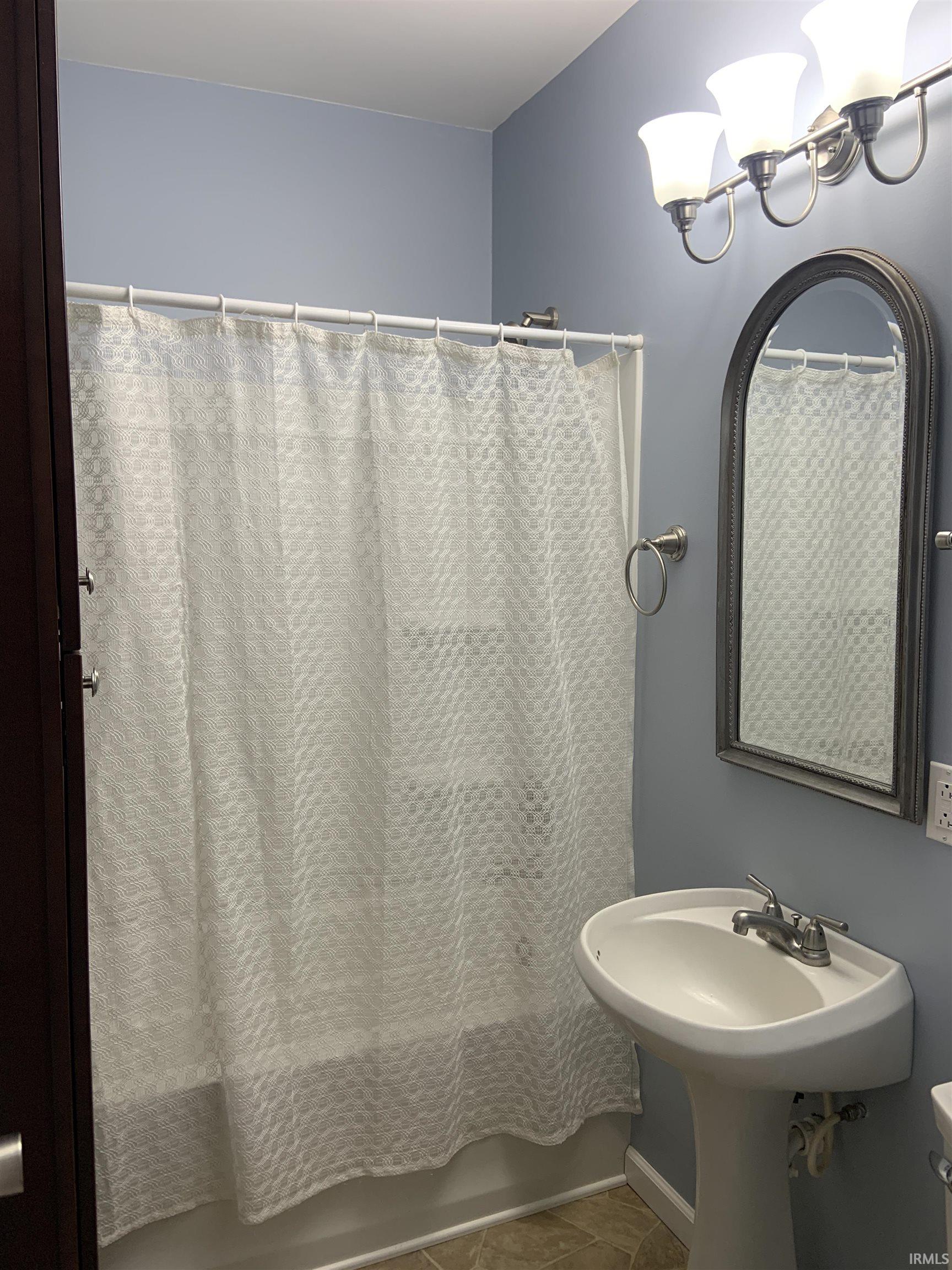 25207 Rider Road Monroeville, IN 46773 - Photo 8 of 33