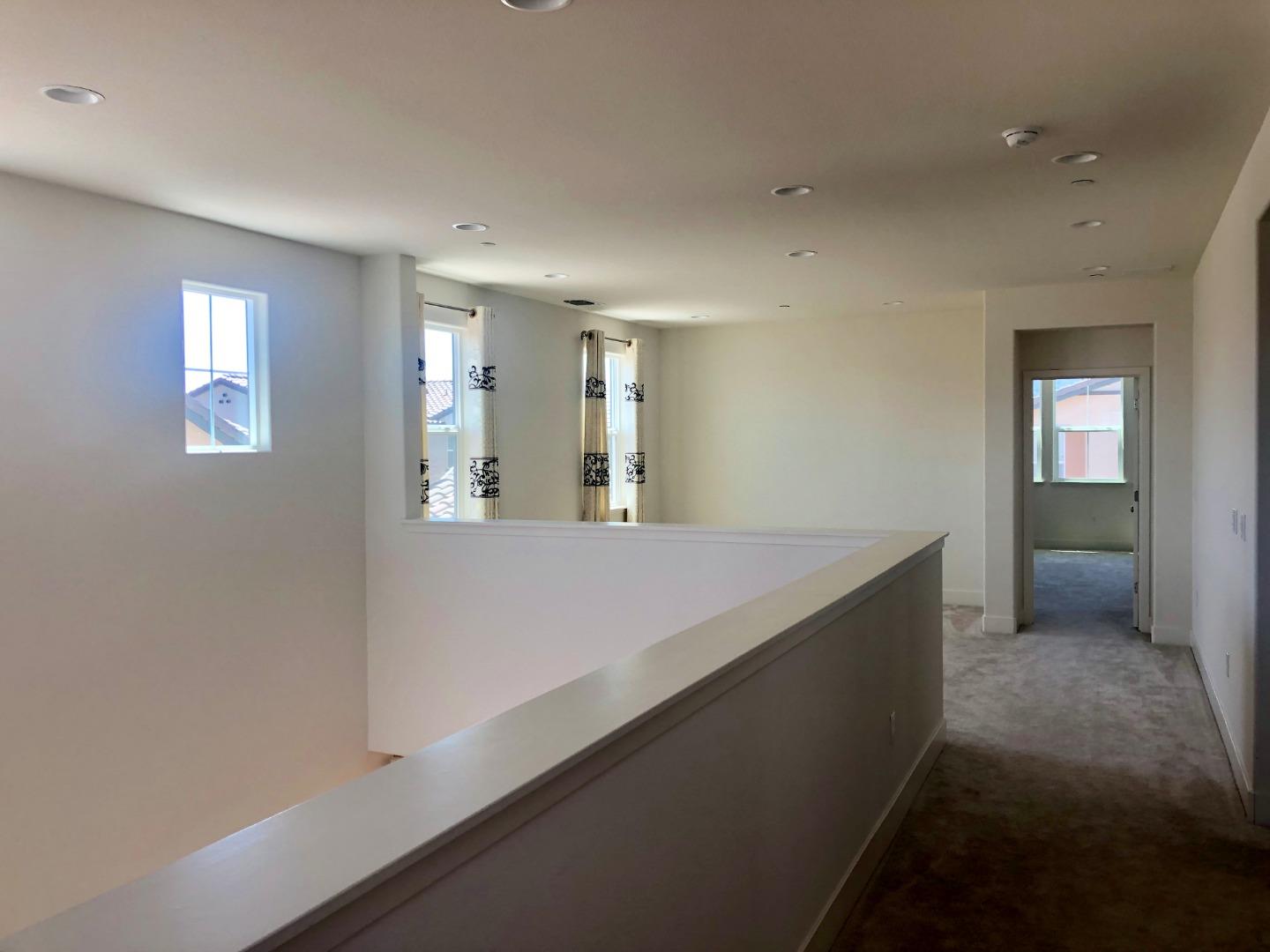 950 Puma Way Gilroy, CA 95020 - Photo 9 of 17