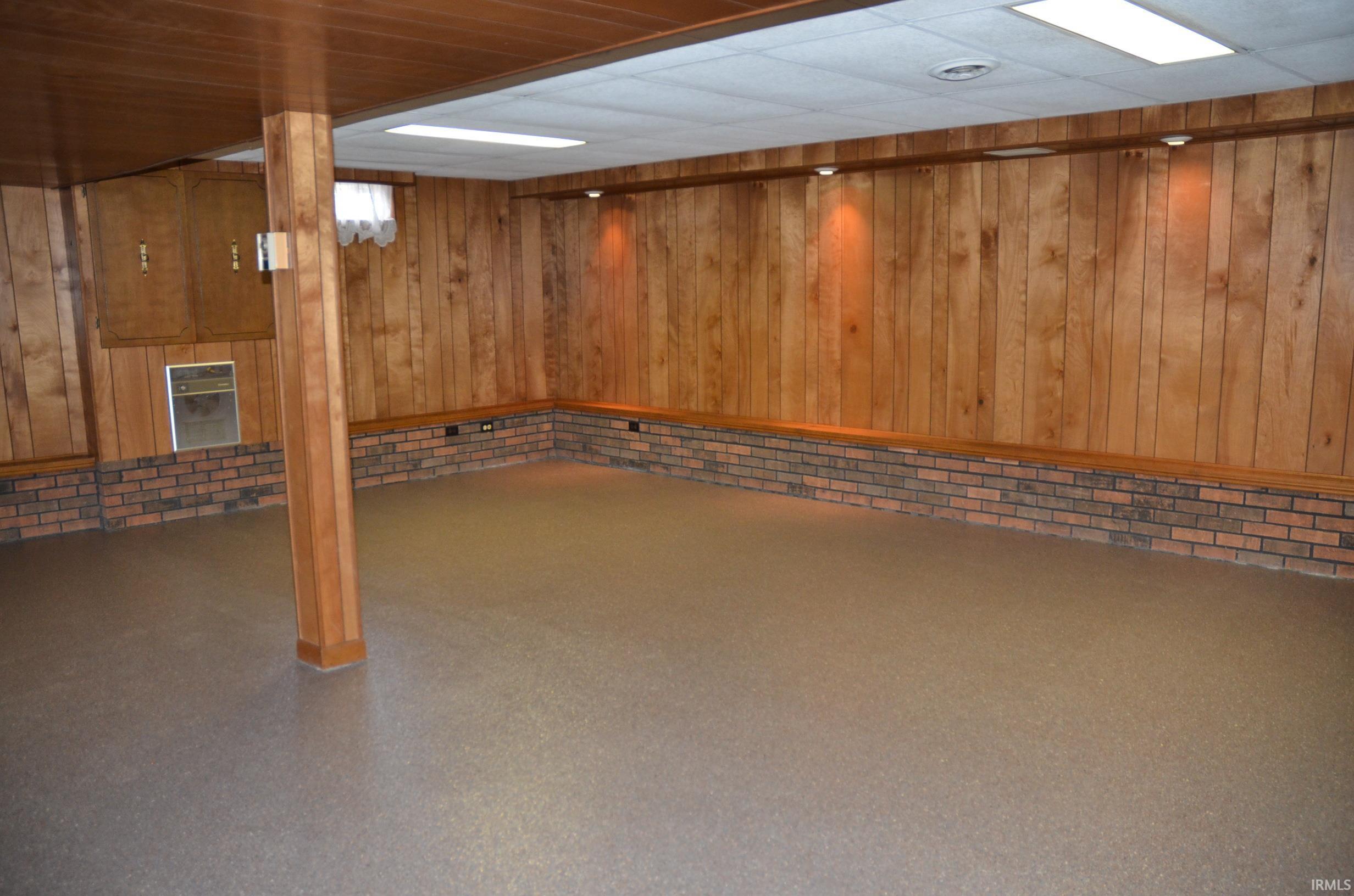 1696 Gun Club Road Jasper, IN 47546 - Photo 15 of 16 Gallery Image 15