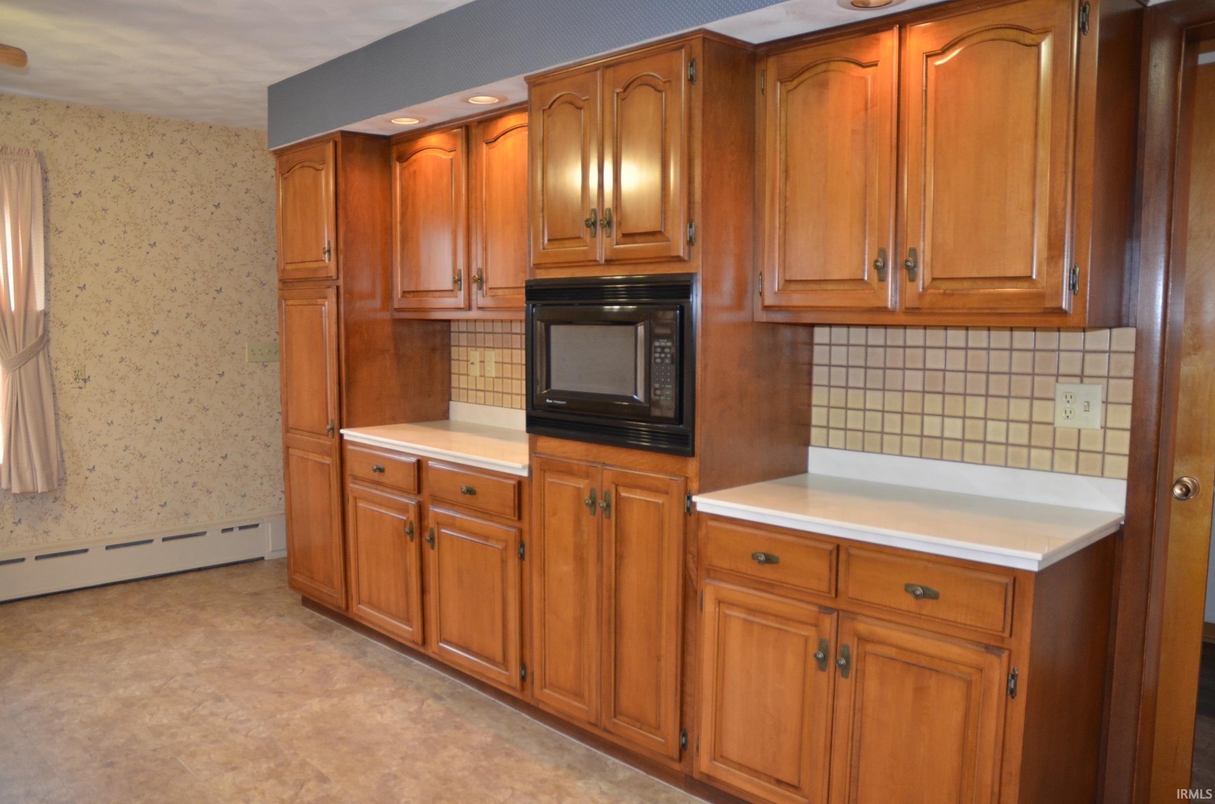 1696 Gun Club Road Jasper, IN 47546 - Photo 5 of 16 Gallery Image 5