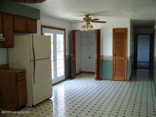 1666 Fairmont Road Lawrenceburg, KY 40342 - Photo 5 of 13 1516485_04