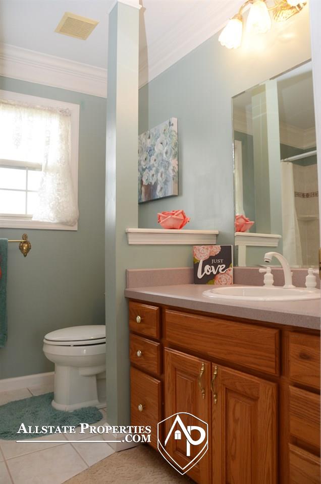 3142 South Morrish Road Swartz Creek, MI 48473 - Photo 34 of 49 31390126-37.JPG