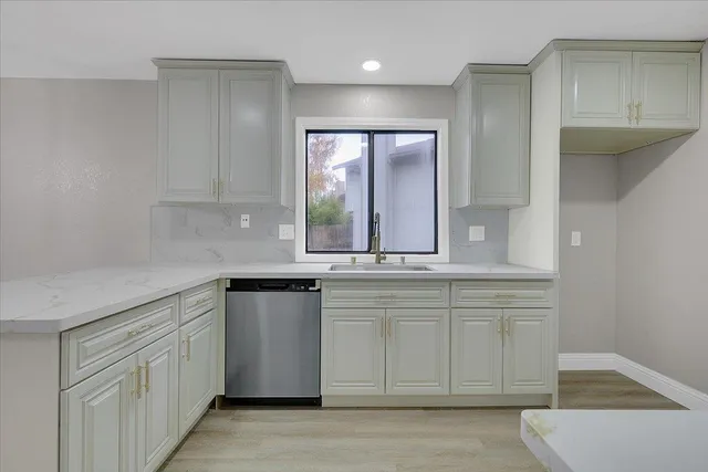 $575,000 | 14 Eduardo Court, Sacramento, CA 95831