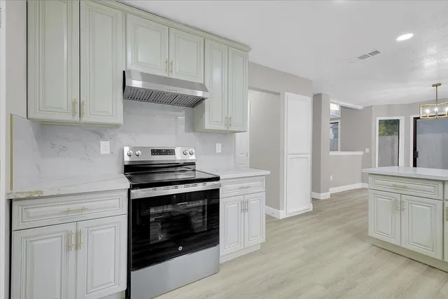 $575,000 | 14 Eduardo Court, Sacramento, CA 95831