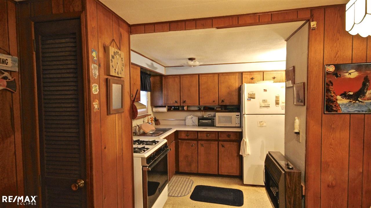 8430 Wildcat Road Croswell, MI 48422 - Photo 2 of 34 31325327-1.JPG
