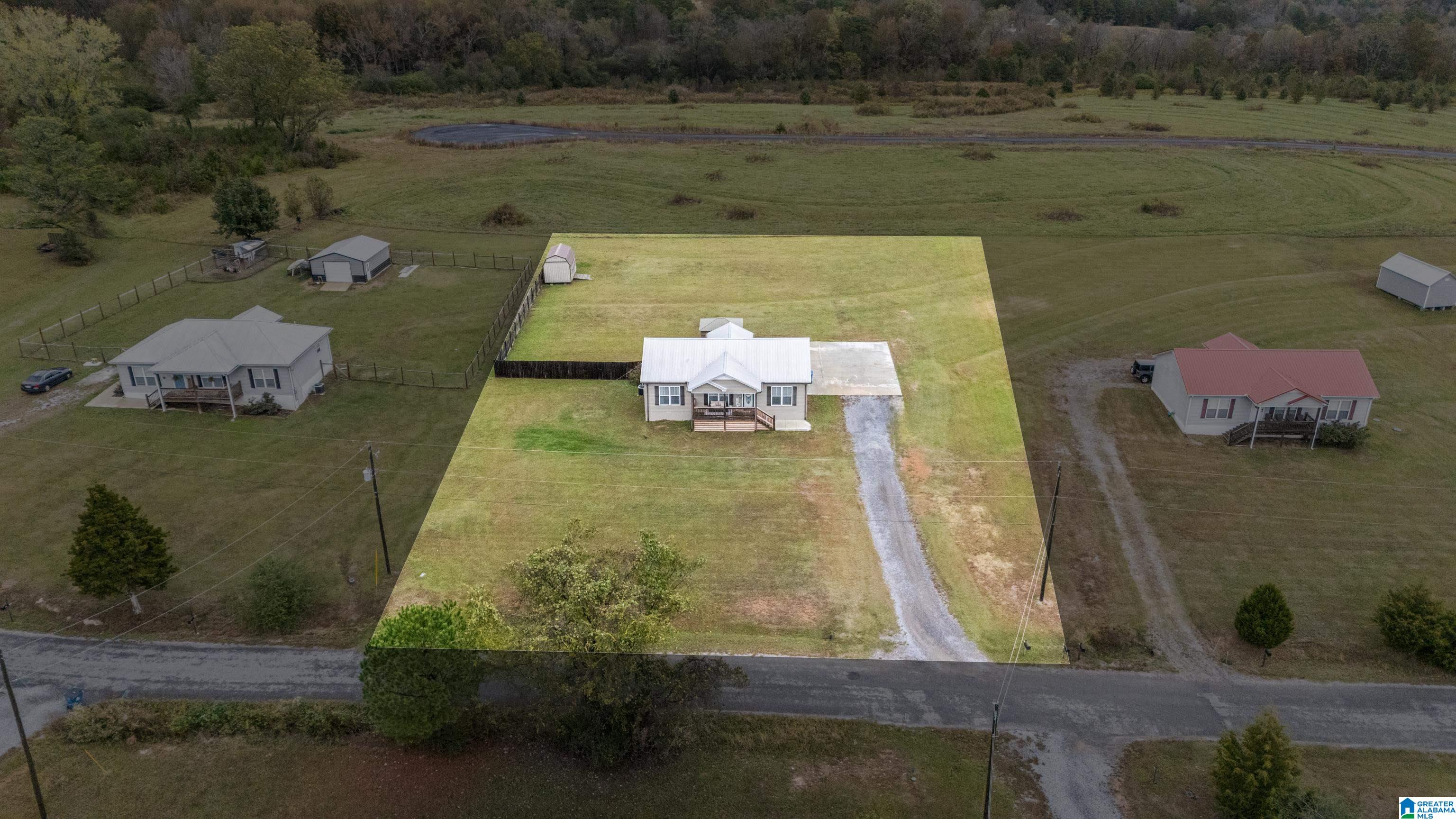 1069 Holt Circle Hayden, AL 35079 - Photo 38 of 44