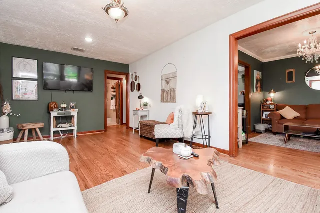 $220,000 | 302 Damon Street, Richmond, TX 77406