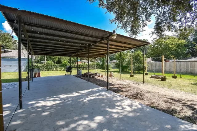 $220,000 | 302 Damon Street, Richmond, TX 77406