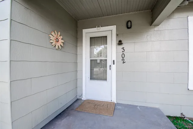 $220,000 | 302 Damon Street, Richmond, TX 77406