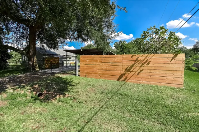 $220,000 | 302 Damon Street, Richmond, TX 77406