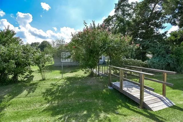 $220,000 | 302 Damon Street, Richmond, TX 77406