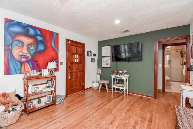 $220,000 | 302 Damon Street, Richmond, TX 77406