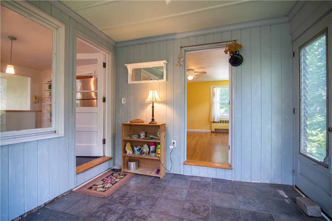 7 Langham Road Providence, RI 02906 - Photo 14 of 31