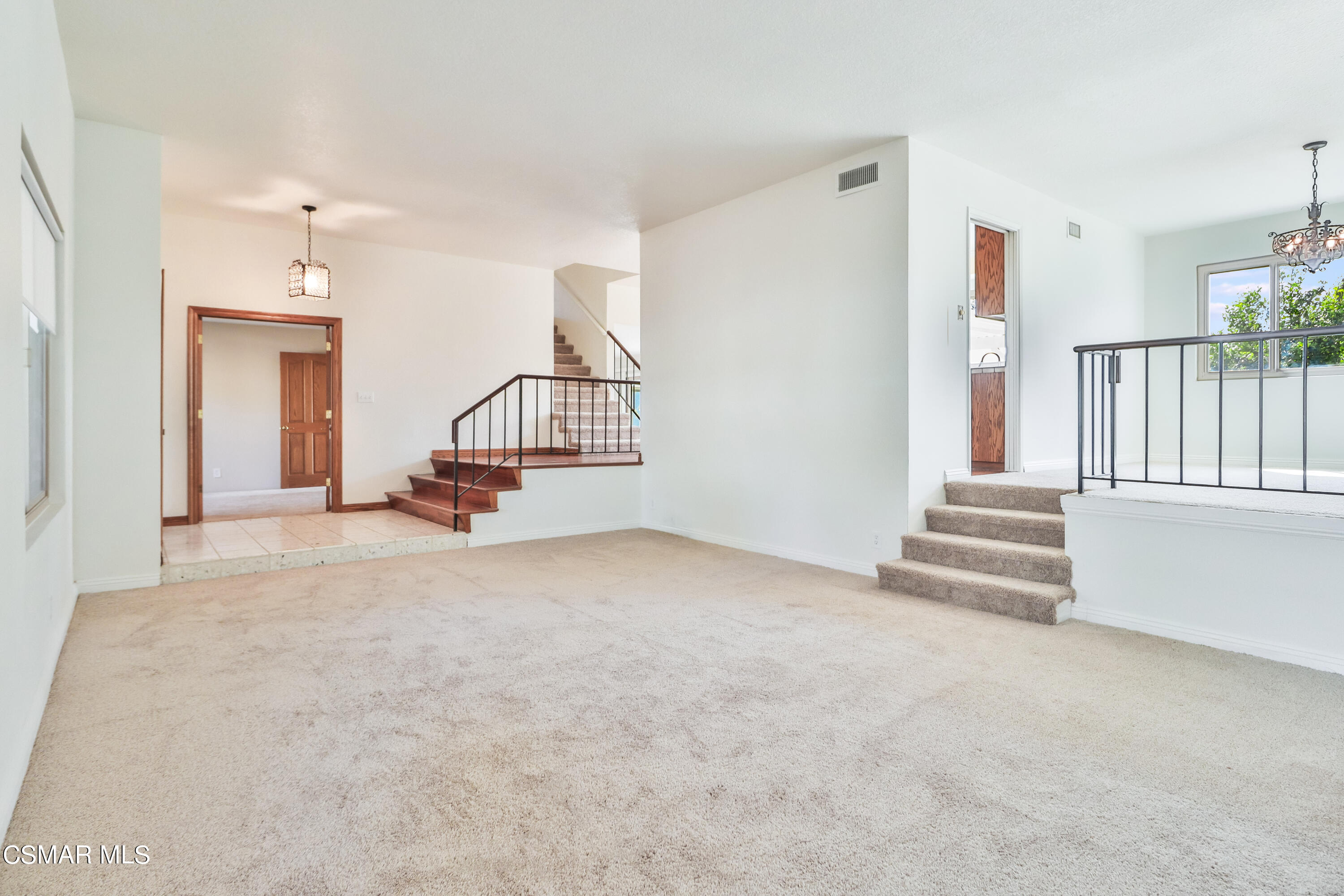 4220 Springfield Street Simi Valley, CA 93063 - Photo 30 of 95 bLiving and Dining4