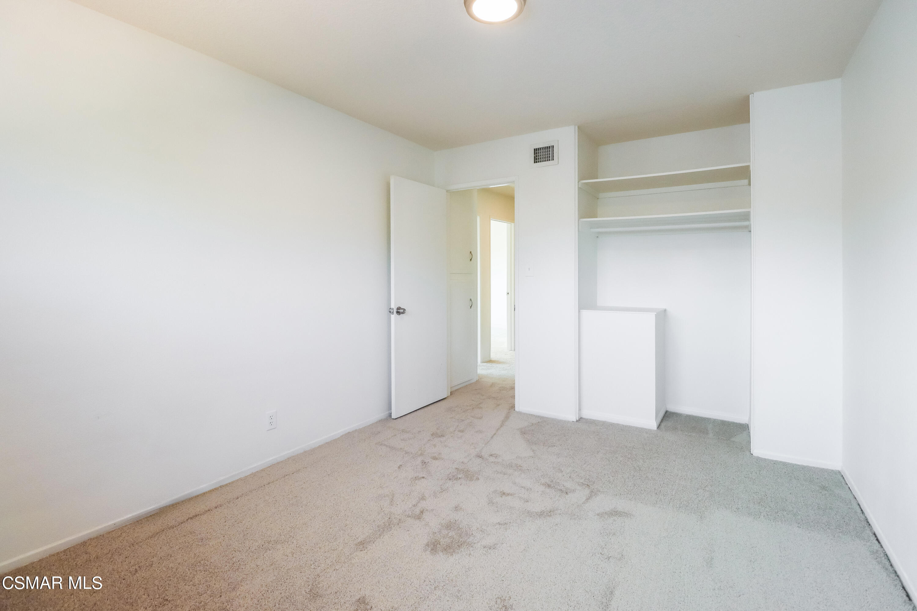 4220 Springfield Street Simi Valley, CA 93063 - Photo 68 of 95 kBedroom5-2