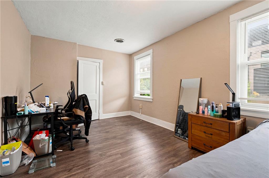 129 Burrows Street Pittsburgh, PA 15213 - Photo 19 of 29 Gallery Image 19