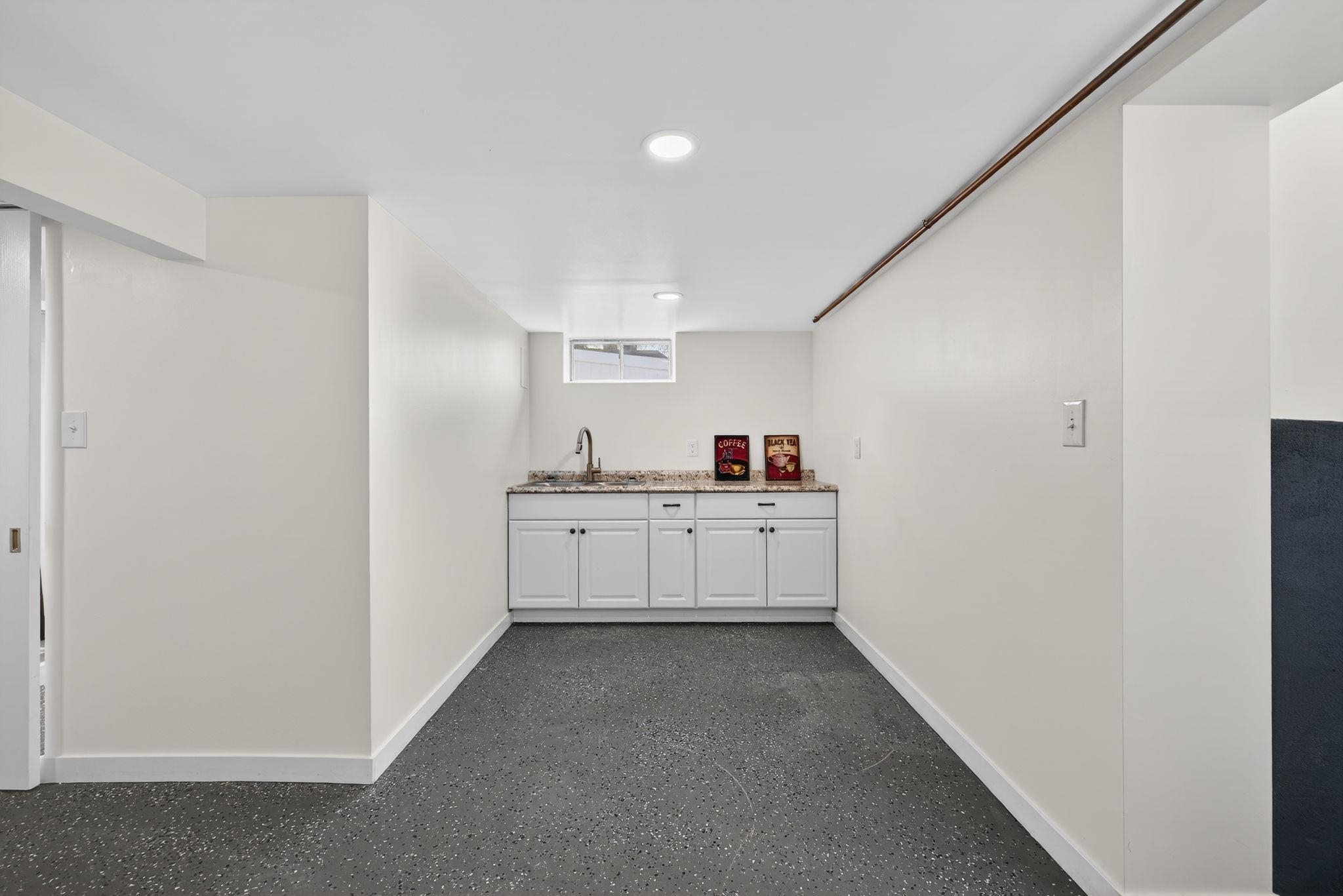118 River Road Manchester, NH 03104 - Photo 33 of 42 Gallery Image 33
