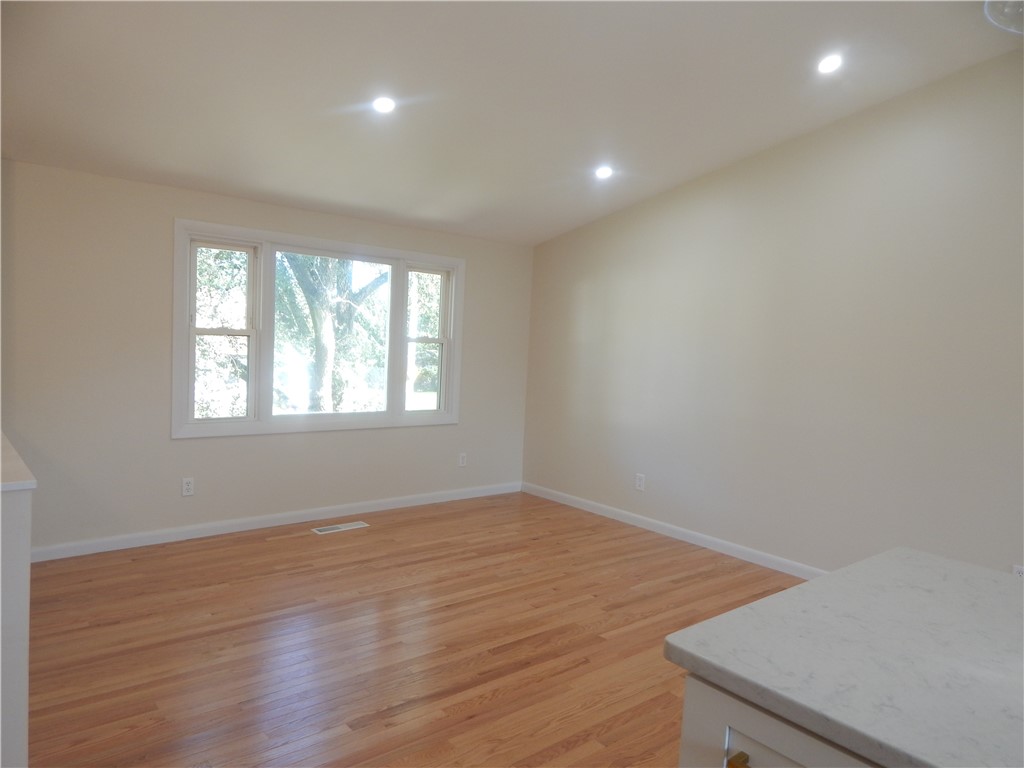 14 Fields View Road Westerly, RI 02808 - Photo 12 of 40 Gallery Image 12