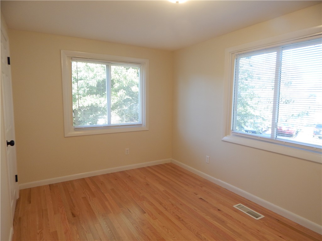 14 Fields View Road Westerly, RI 02808 - Photo 17 of 40 Gallery Image 17