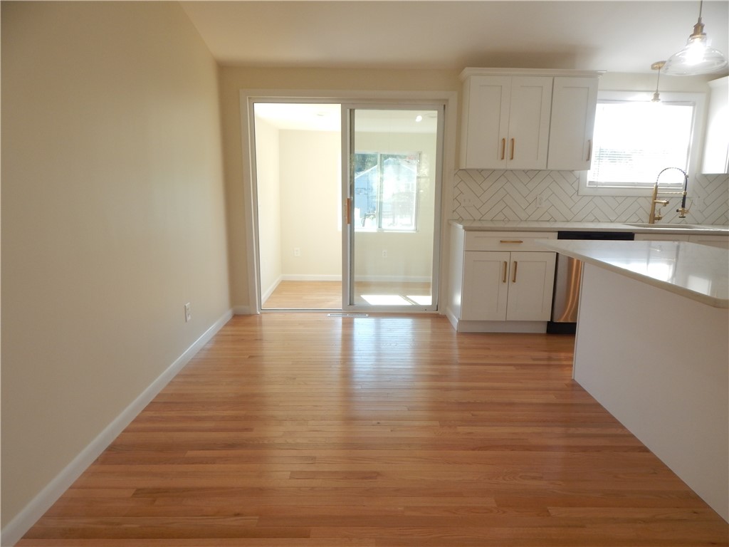 14 Fields View Road Westerly, RI 02808 - Photo 10 of 40 Gallery Image 10