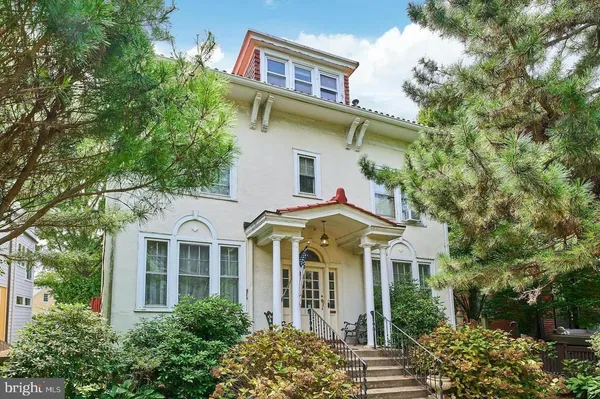 $1,500,000 | 3226 Cleveland Avenue Northwest, Washington, DC 20008