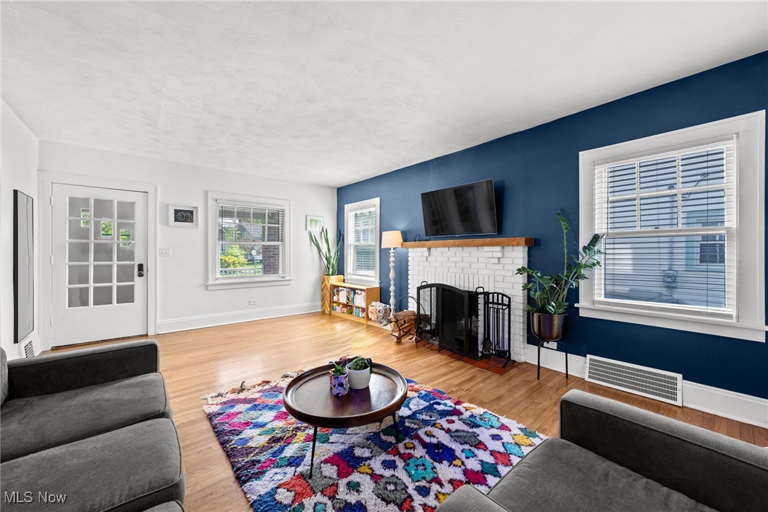 3495 Silsby Road Cleveland, OH 44118 - Photo 2 of 33 Gallery Image 2