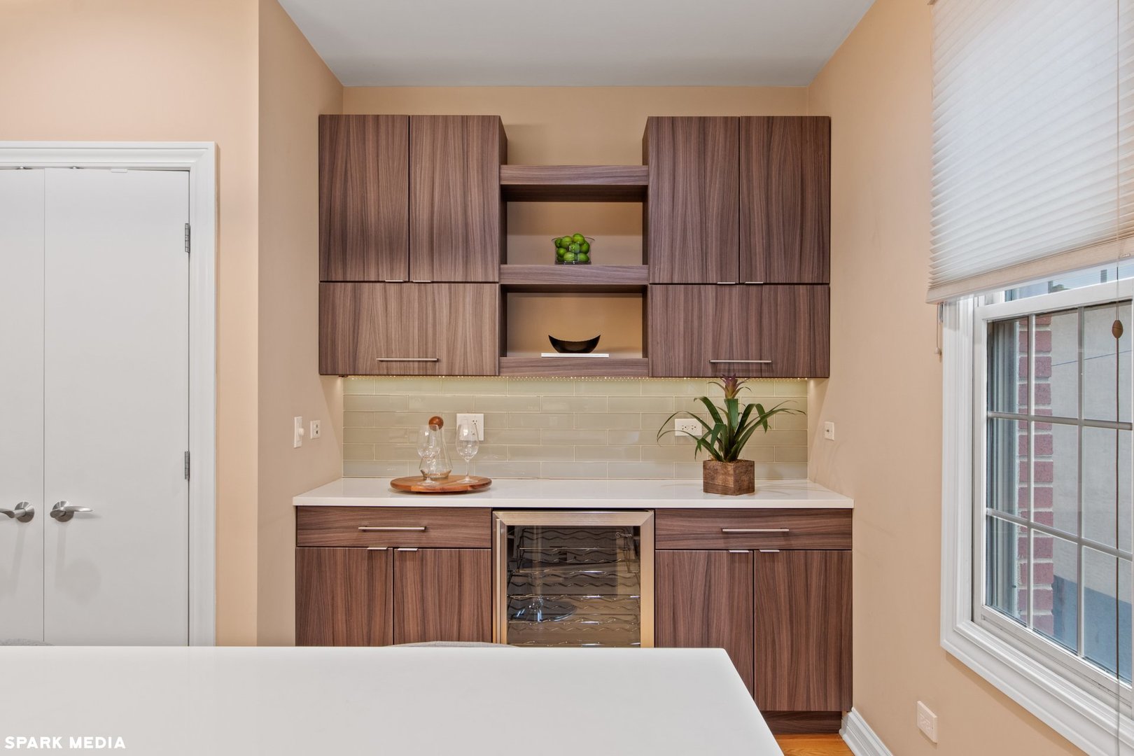 18 North Ada Street, Unit C Chicago, IL 60607 - Photo 10 of 28 a kitchen with a refrigerator and a sink