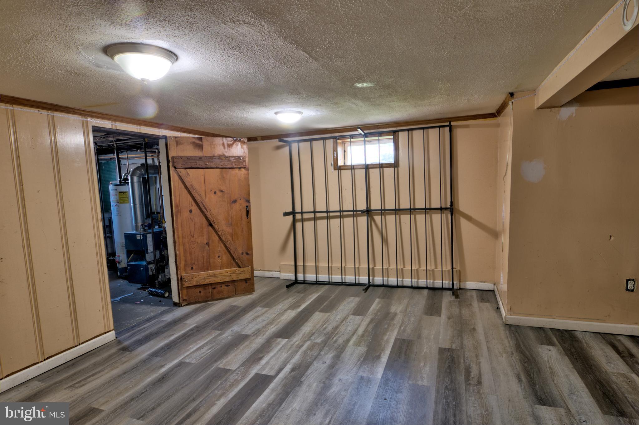 119 West Edgevale Road Baltimore, MD 21225 - Photo 8 of 27 Gallery Image 8
