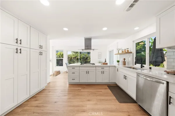 $2,460,000 | 17 Blazing Star, Irvine, CA 92604