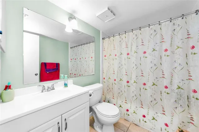 $199,000 | 2575 Pine Ridge Way South, Unit E1, Palm Harbor, FL 34684