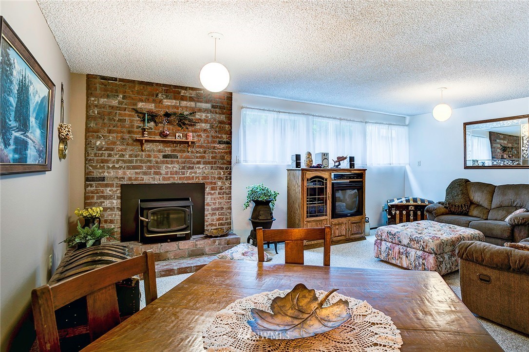 17043 154th Place Southeast Renton, WA 98058 - Photo 14 of 20