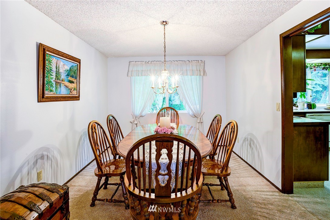 17043 154th Place Southeast Renton, WA 98058 - Photo 5 of 20