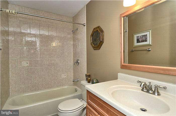 14619 Bubbling Spring Road Boyds, MD 20841 - Photo 8 of 26 Bath