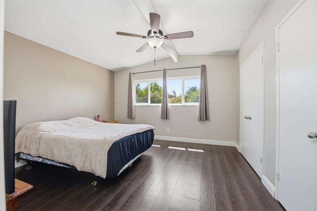 421 Hillcrest Lane Fallbrook, CA 92028 - Photo 18 of 32 a bedroom with a bed and window