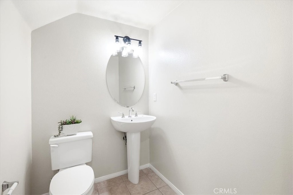 27 Whitworth Ladera Ranch, CA 92694 - Photo 19 of 33 Downstair guests 1/2 bath.