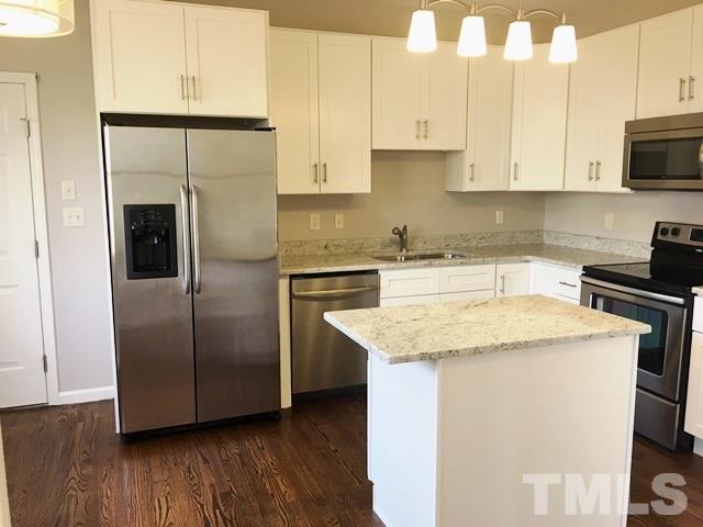300 Arlington Ridge Cary, NC 27513 - Photo 4 of 7 Gallery Image 4
