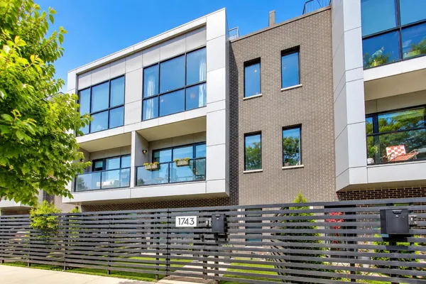 $900,000 | 1743 North Winnebago Avenue, Chicago, IL 60647