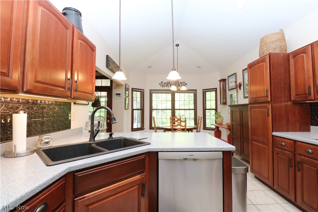 8695 River Corners Road Homerville, OH 44235 - Photo 10 of 34 Gallery Image 10